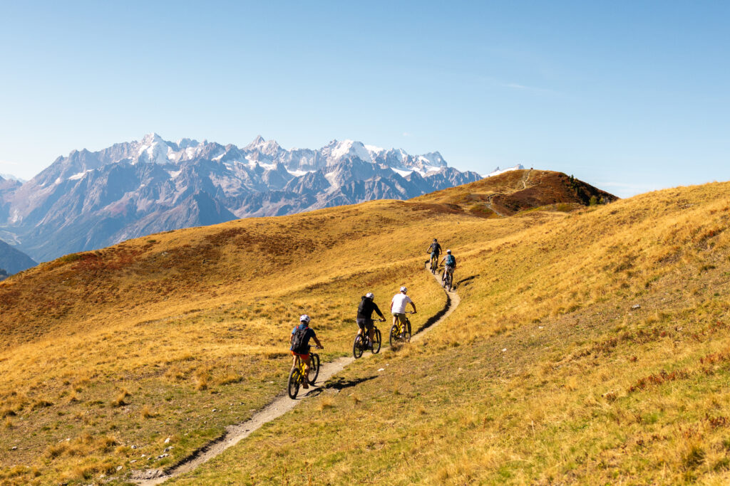 Tour du mont E-bike trip